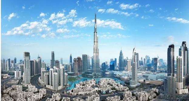 اقتصاد الإمارات يتجاوز النمو العالمي في 2024