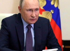 بوتين يحتفل بجيشه وواشنطن تستعدّ لكشف تفاصيل عقوبات جديدة على موسكو